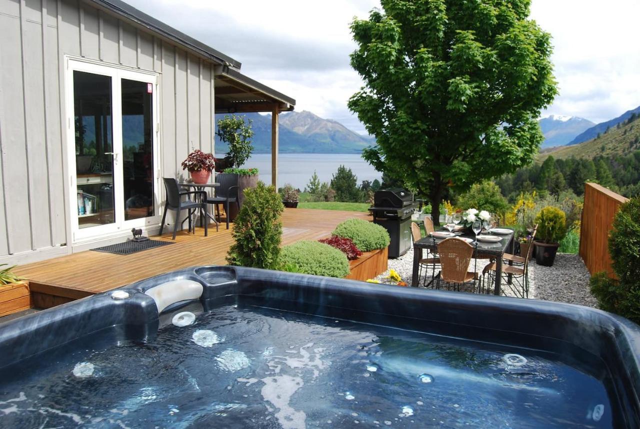 Private Cottage With Spa And Amazing Lake Views Closeburn Exterior photo