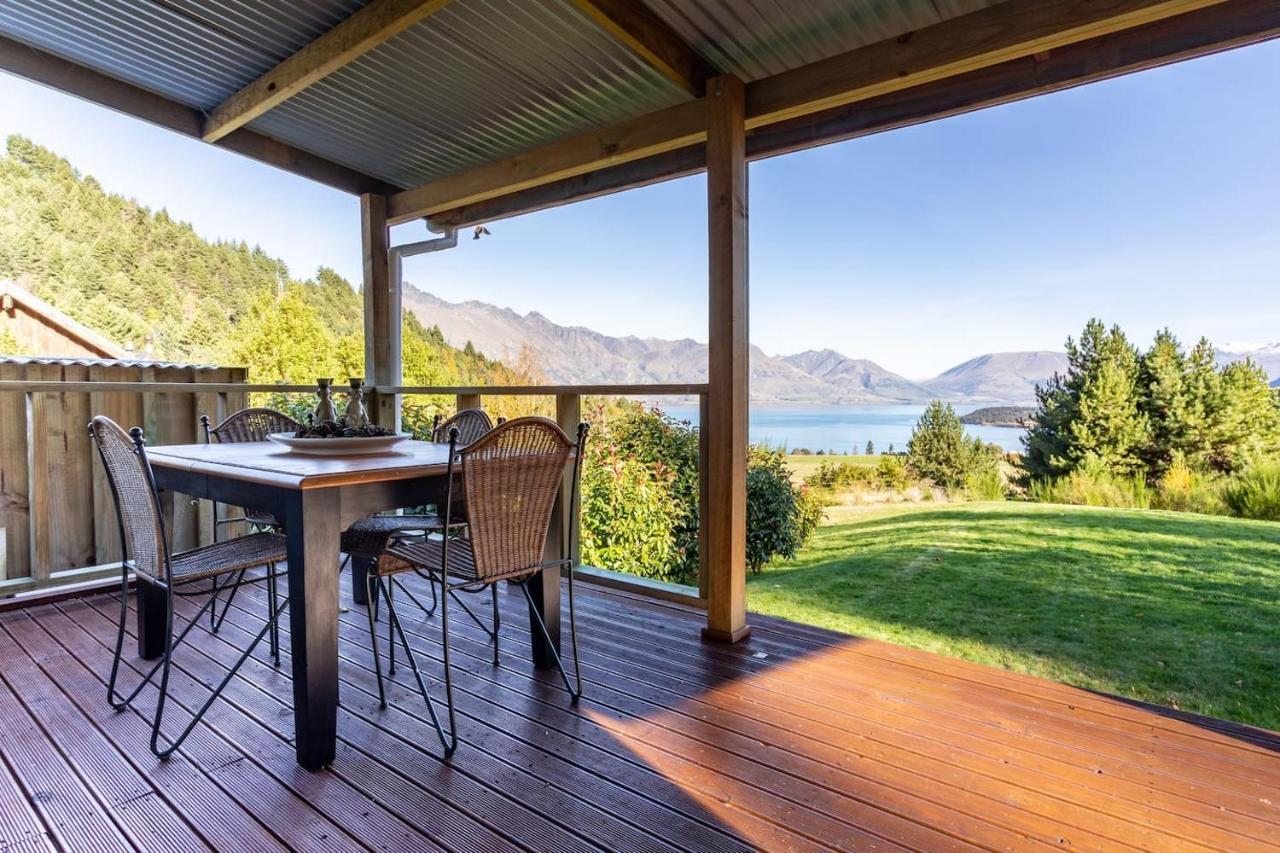 Private Cottage With Spa And Amazing Lake Views Closeburn Exterior photo