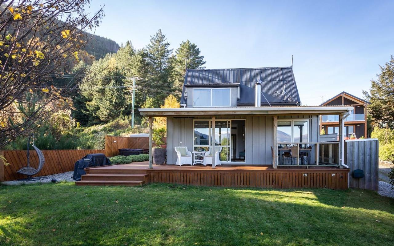 Private Cottage With Spa And Amazing Lake Views Closeburn Exterior photo